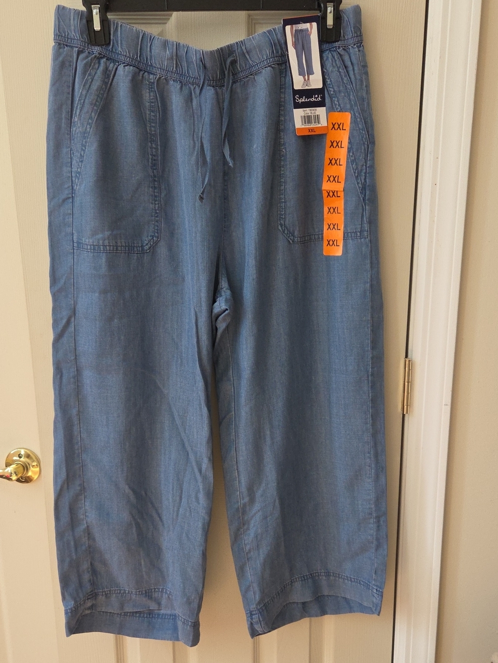 Splendid Women's Light Blue Relaxed Chambray Drawstring Capri Jeans